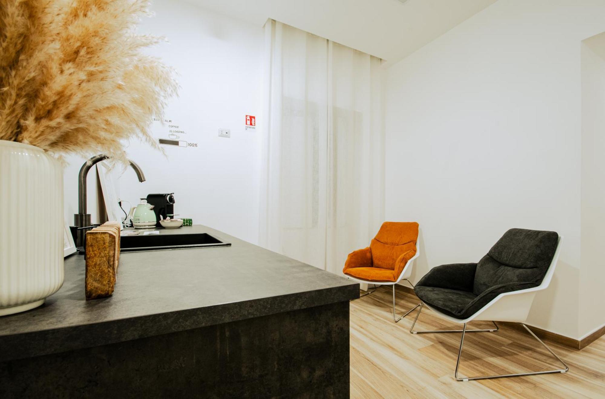 B&B Lara'S Home By I Borbone Naples Exterior photo
