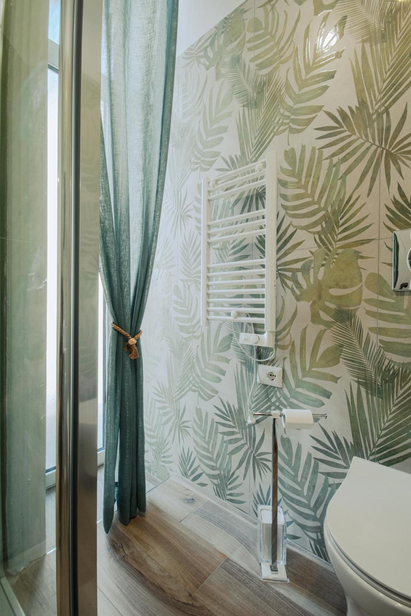 B&B Lara'S Home By I Borbone Naples Exterior photo